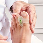 Lataa kuva Galleria-katseluun, Varpaanerottaja anatomisesti muotoiltu (räätälöitävä)